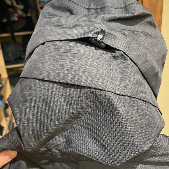 Helly Hansen Charcoal Ski/Winter Jacket - Picture 11 of 15